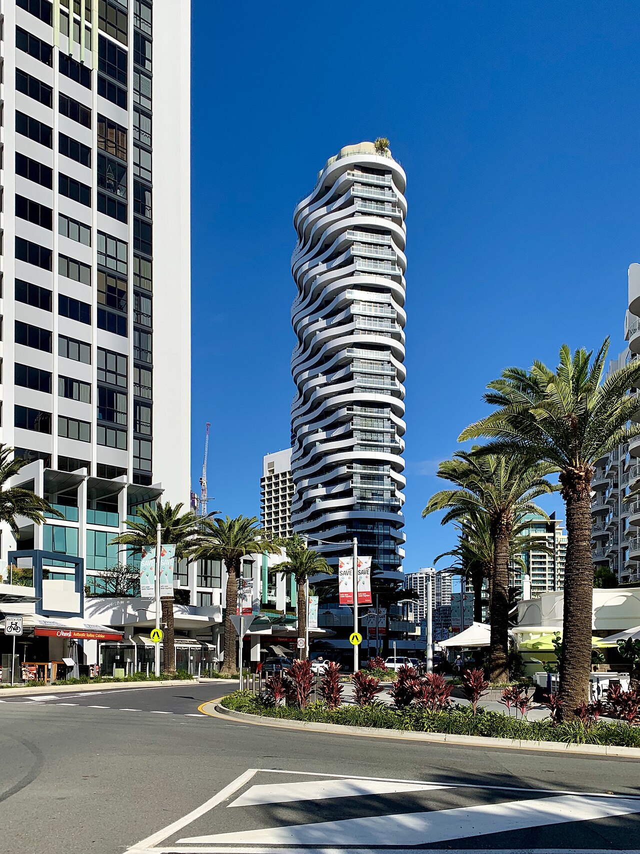 The Wave, Broadbeach